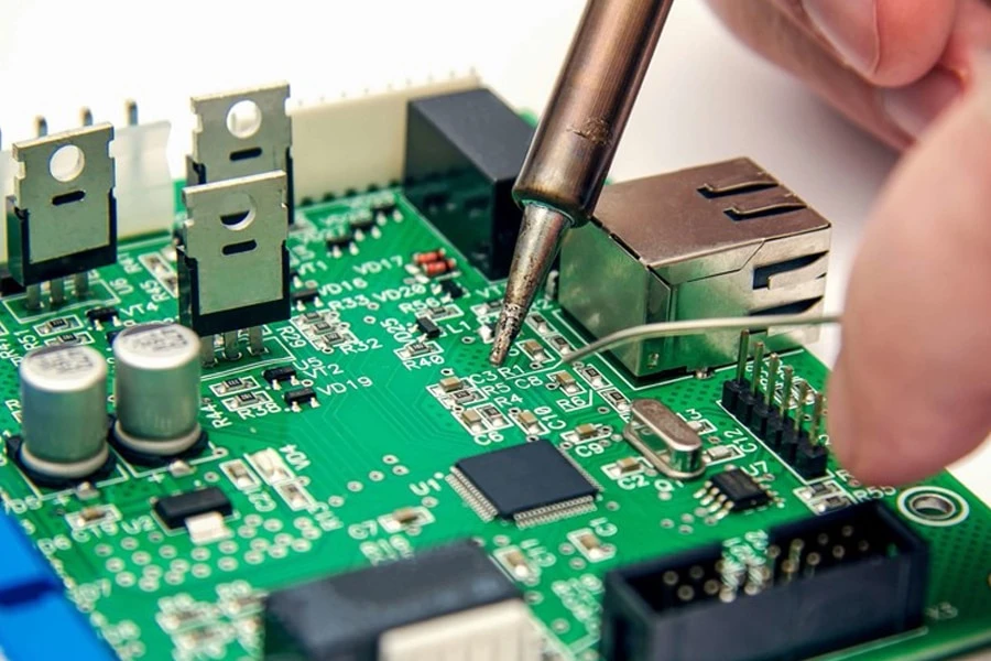 Doanh Nghiệp Cần Dịch Vụ Thiết Kế Mạch In PCB Khi Nào? Hướng Dẫn Thực Tế