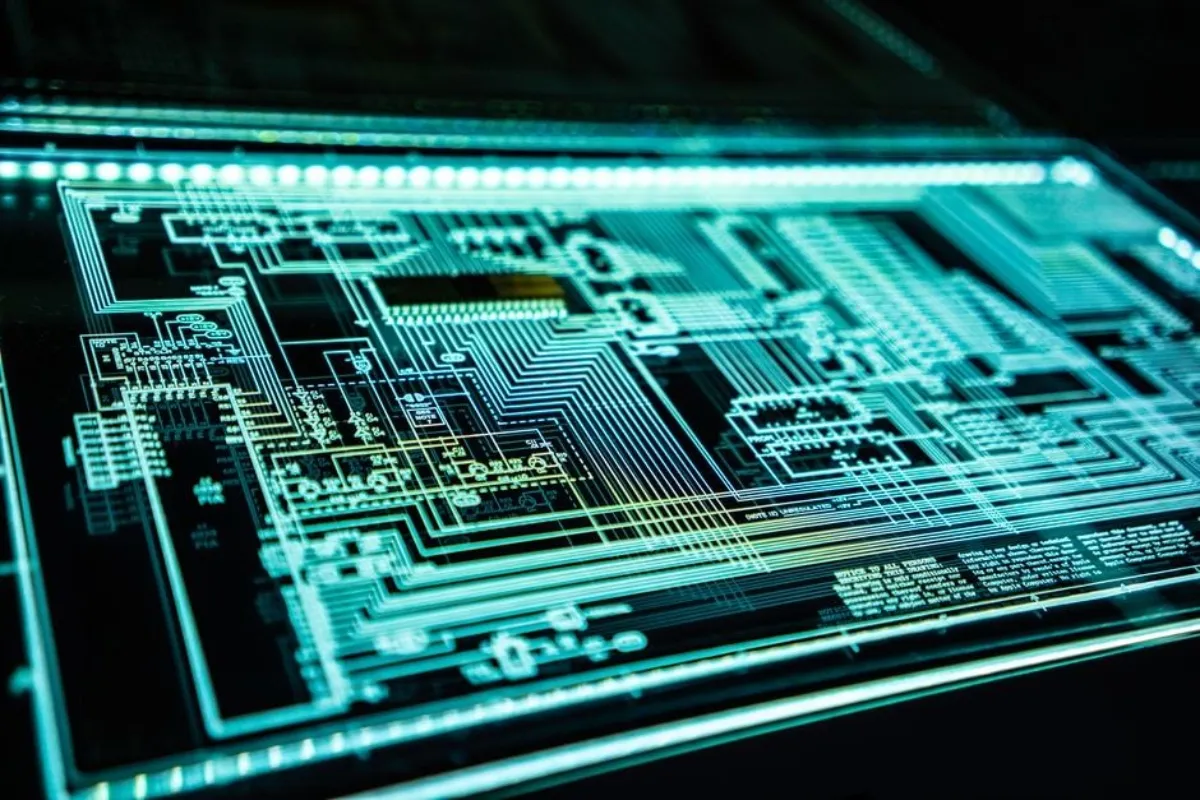 Công cụ hỗ trợ thiết kế ngược PCB